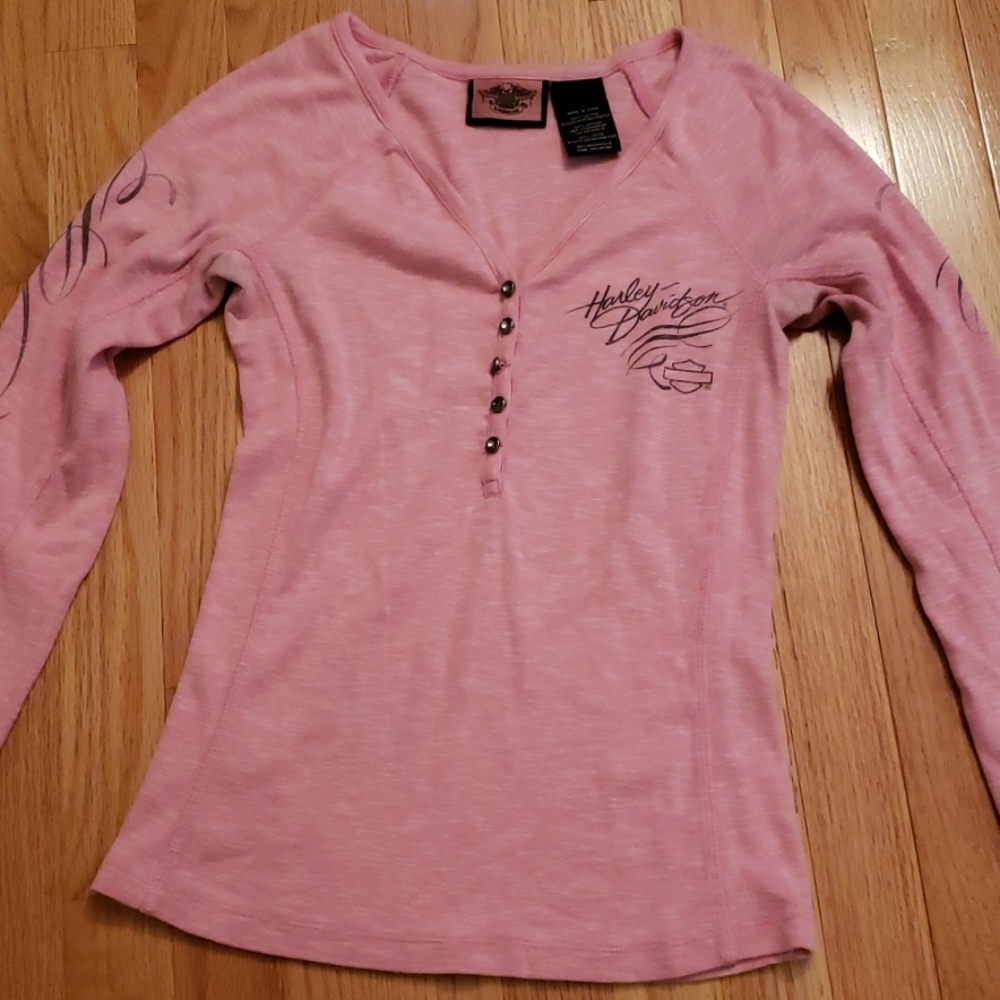 Women's long sleeved shirt